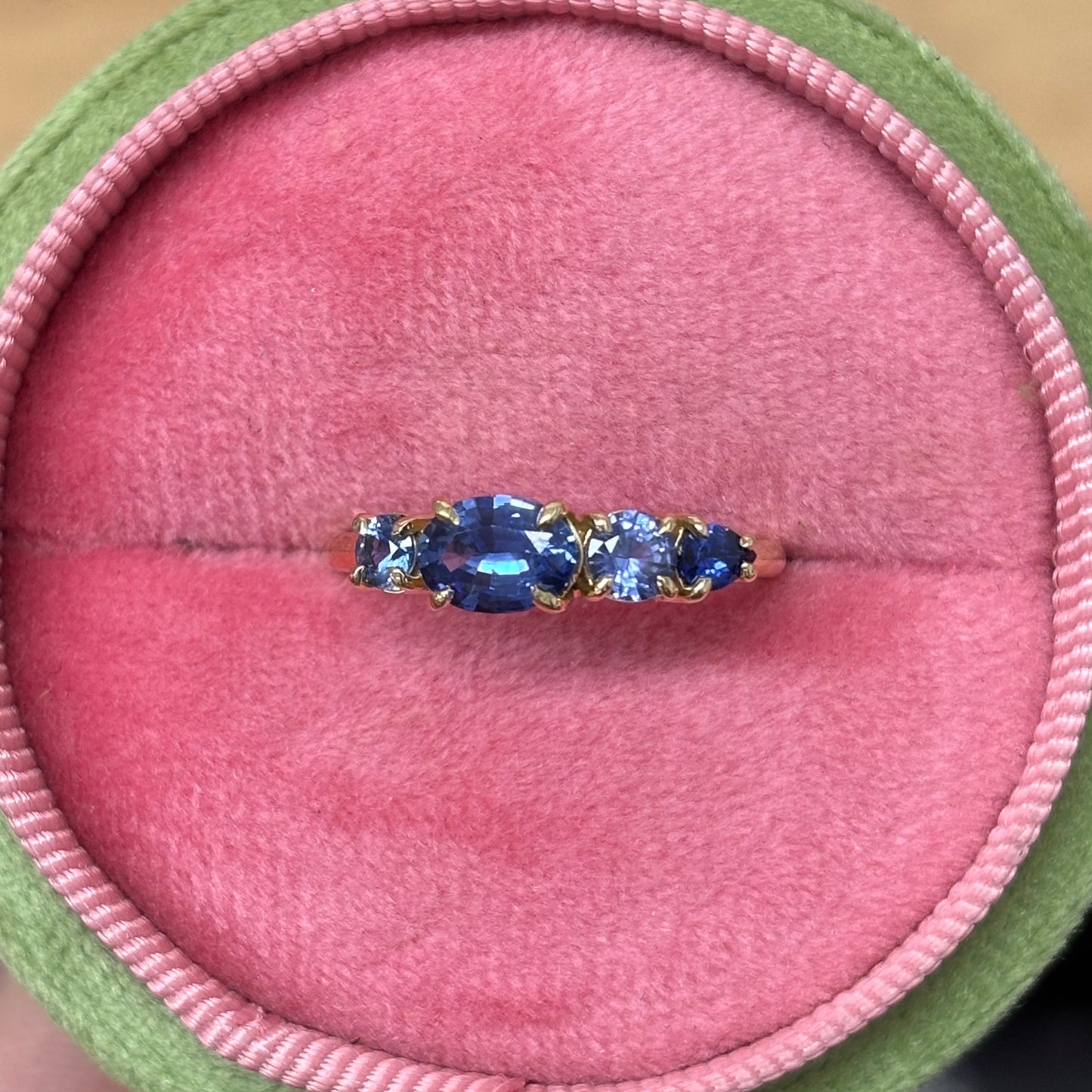 All Blues Sapphire Splice Ring in 18ct Yellow Gold, Size O (In Stock)