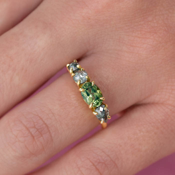 One-off Green Sapphire and Salt and Pepper Diamond Splice Ring in 18ct Yellow Gold, Size M (In Stock)