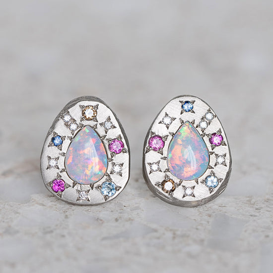 Versailles Painter's Palette Studs in 14ct White Gold (In Stock)