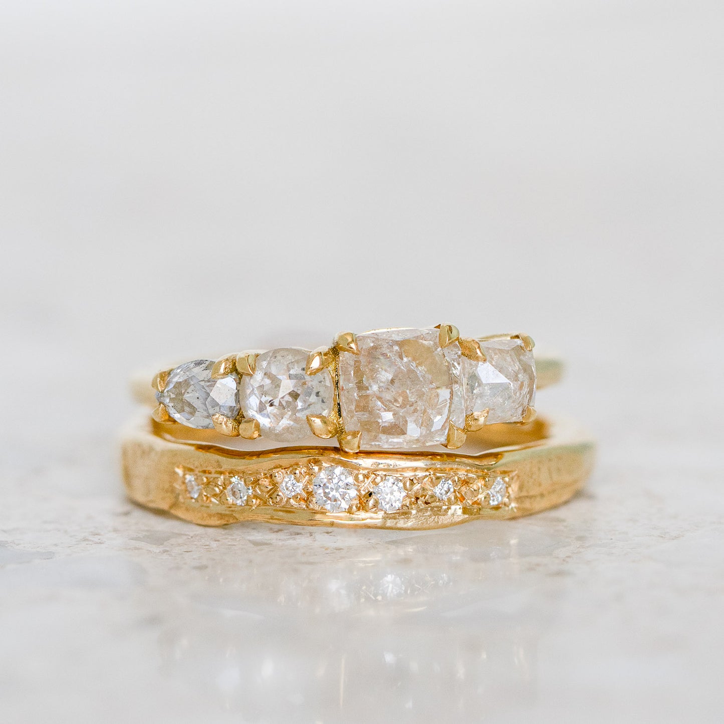Load image into Gallery viewer, One-off Icy Diamond Splice In 18ct Yellow Gold, Size M (In Stock)
