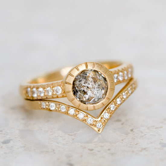 Load image into Gallery viewer, Salt &amp;amp; Pepper Diamond Belle Ring In 18ct Yellow Gold, Size K (In Stock)

