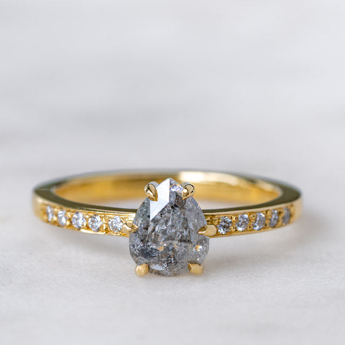 Salt and Pepper Diamond Elizabeth Ring in 18ct Yellow Gold, Size M (In Stock)