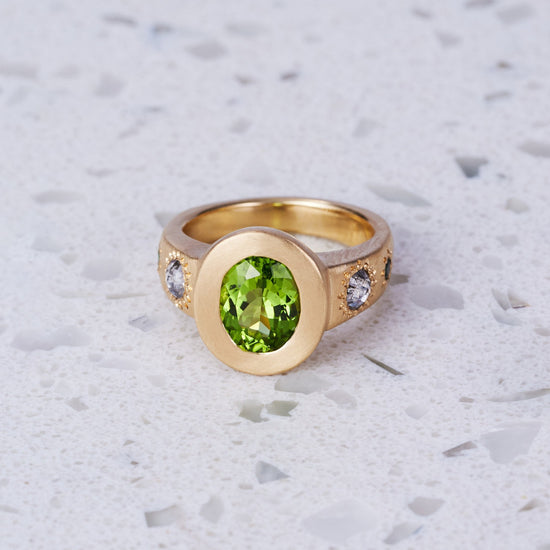 Load image into Gallery viewer, Peridot Sun Punch Ring in 14ct Yellow Gold, Size K (In Stock)

