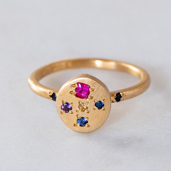 Load image into Gallery viewer, Marionette Pebble Ring In 9ct Yellow Gold, Size N (In Stock)
