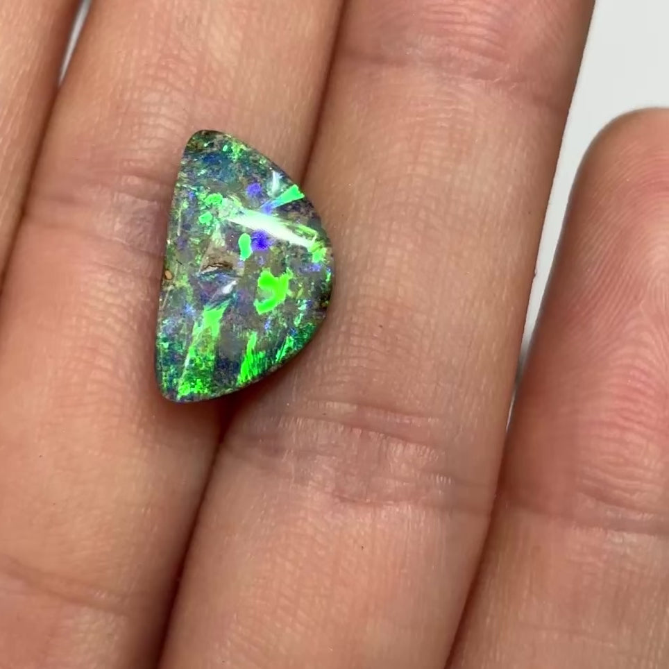 Load and play video in Gallery viewer, 5: Queensland Boulder Opal 4.685ct
