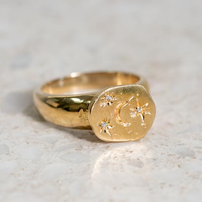Load image into Gallery viewer, Stars and Moon Guard Ring In 9ct Yellow Gold, Size L (In Stock)
