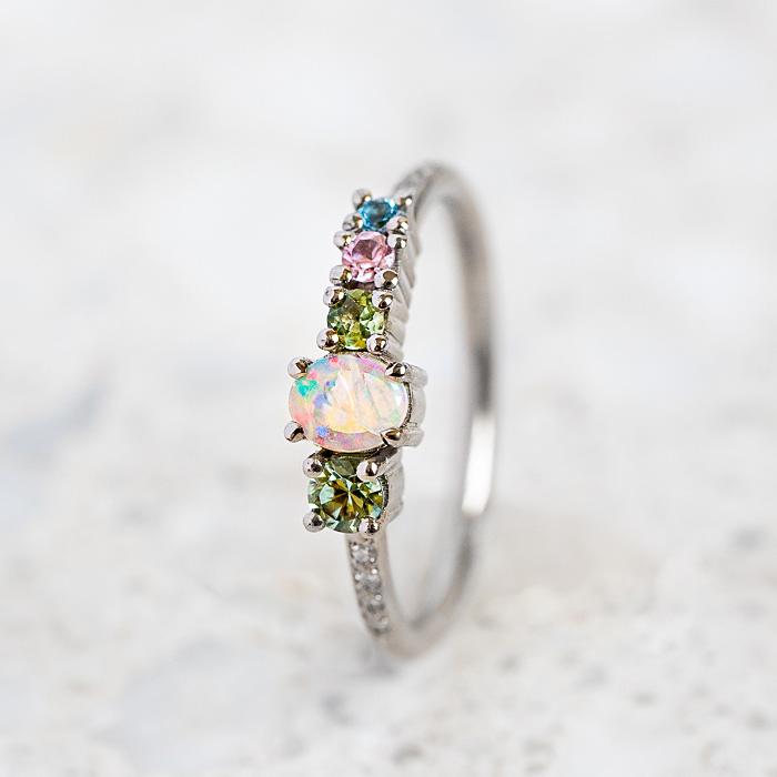 Load image into Gallery viewer, Mini Opal Splice Ring
