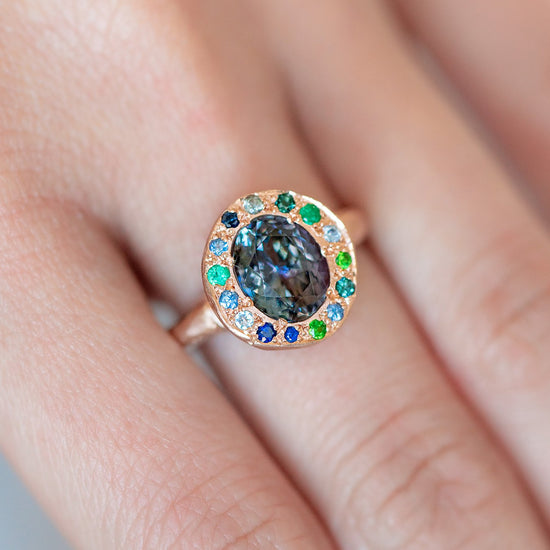 Load image into Gallery viewer, Tanzanite North South Eclipse Ring
