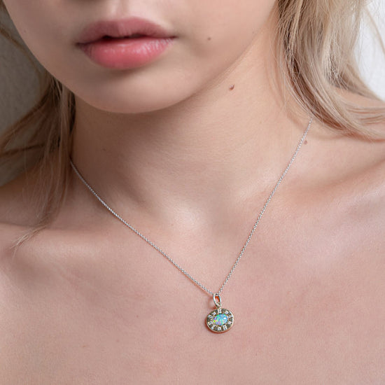 Load image into Gallery viewer, Sun Ray Pebble Necklace
